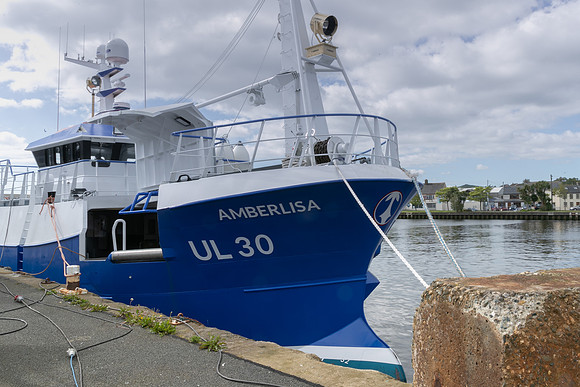 28_AU513927